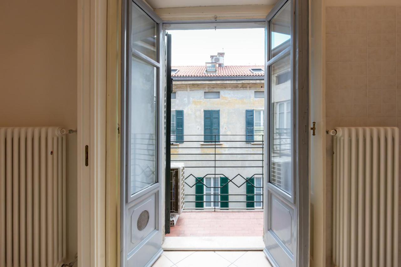 Porta Torre Como Apartment - By Relais Di Giada Kültér fotó