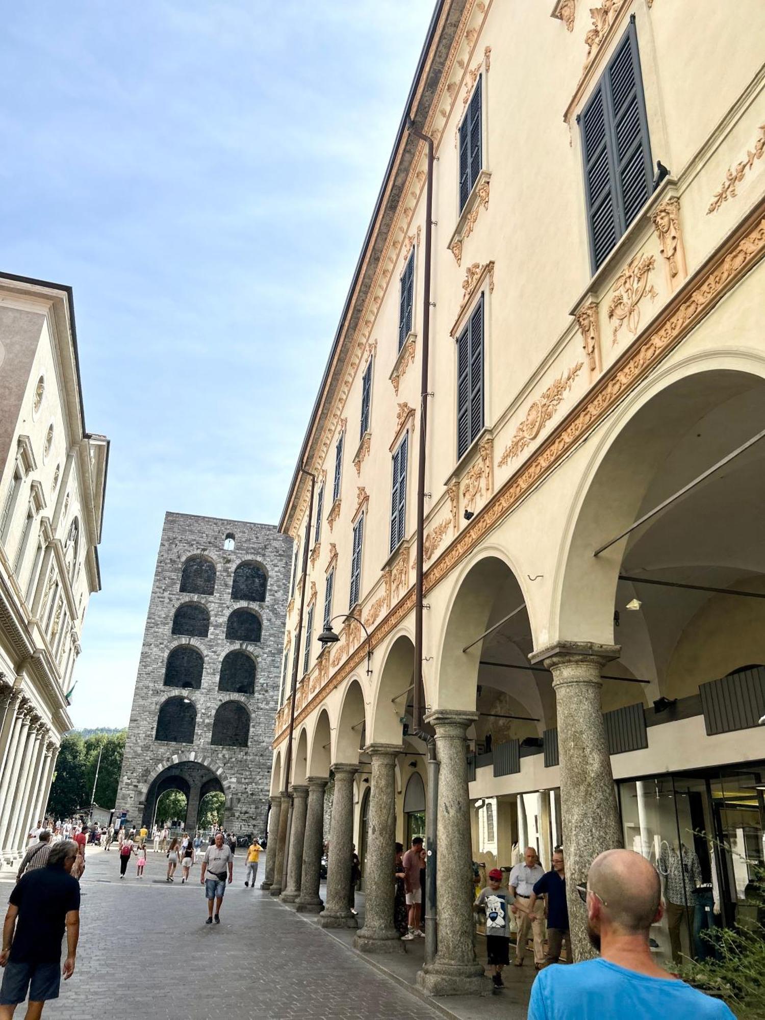 Porta Torre Como Apartment - By Relais Di Giada Kültér fotó