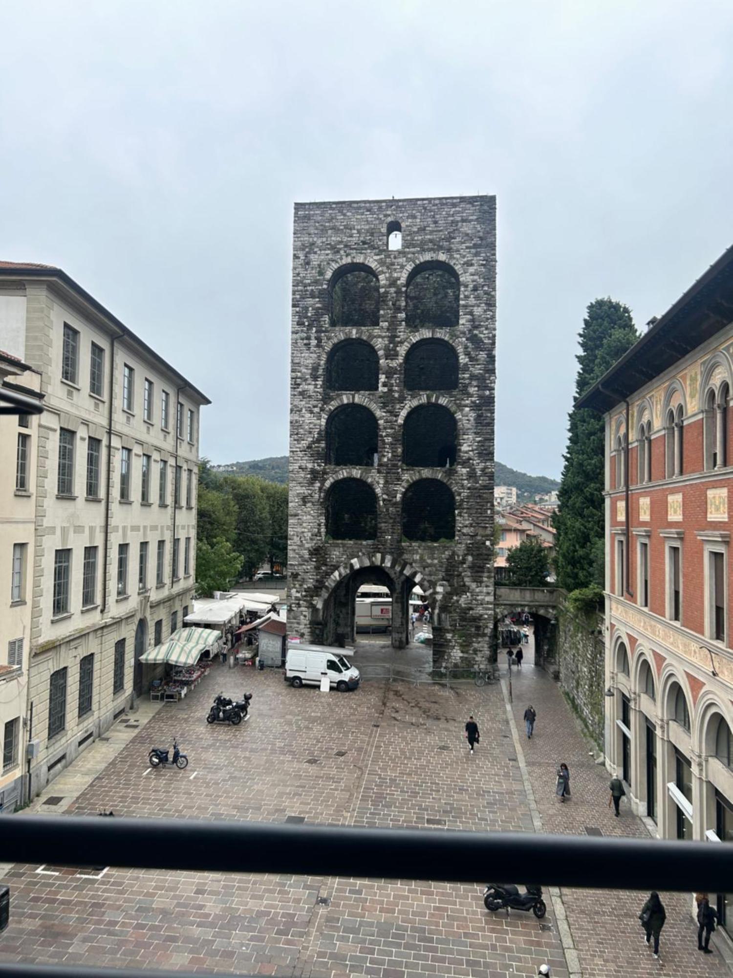 Porta Torre Como Apartment - By Relais Di Giada Kültér fotó