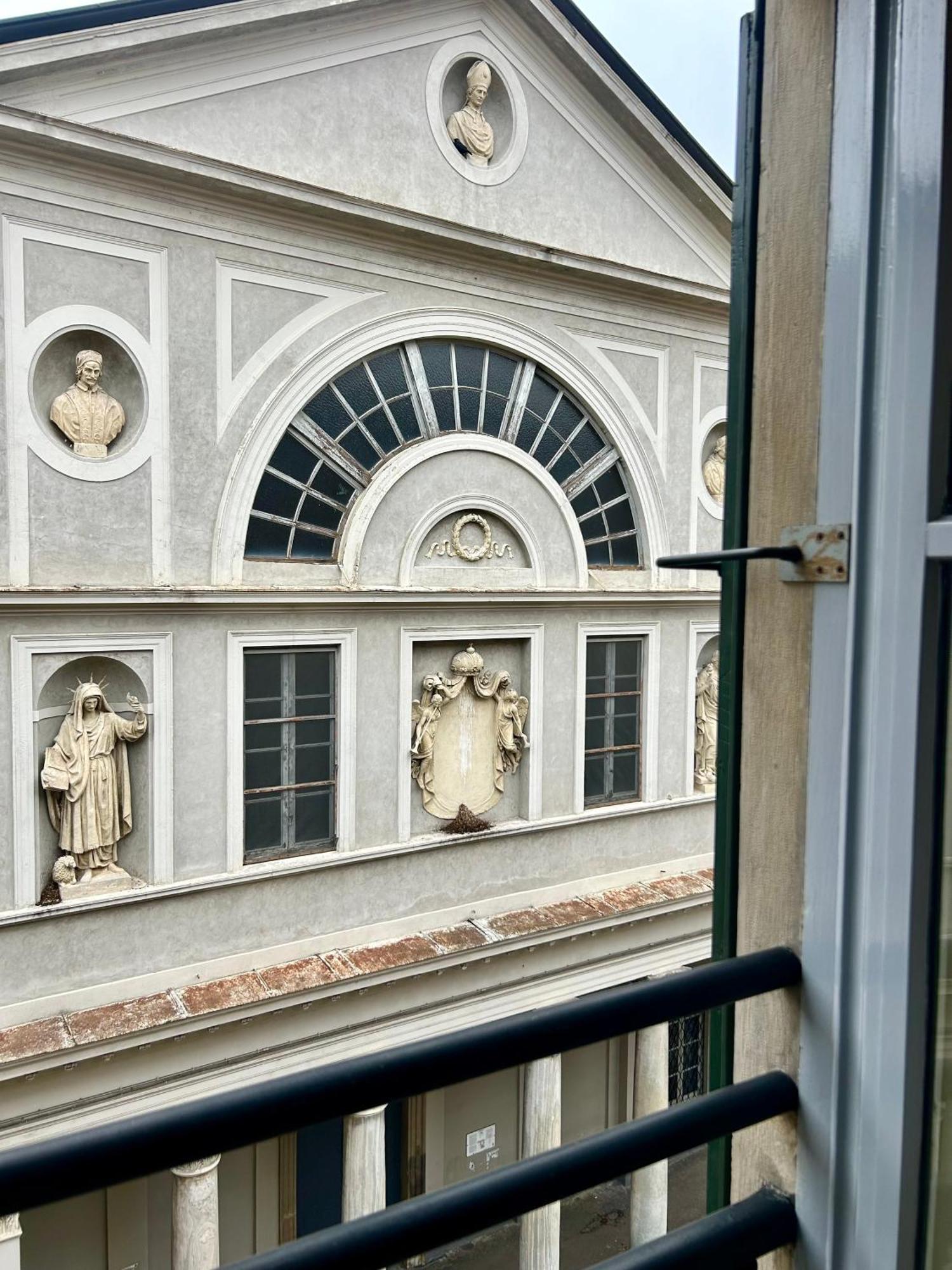 Porta Torre Como Apartment - By Relais Di Giada Kültér fotó