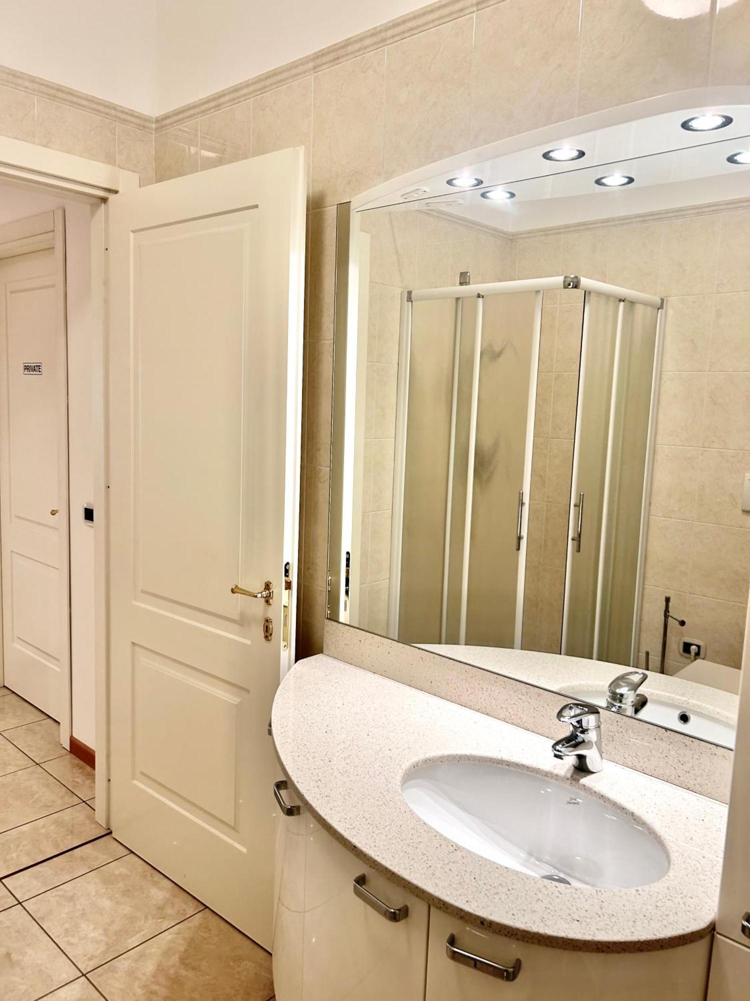 Porta Torre Como Apartment - By Relais Di Giada Kültér fotó